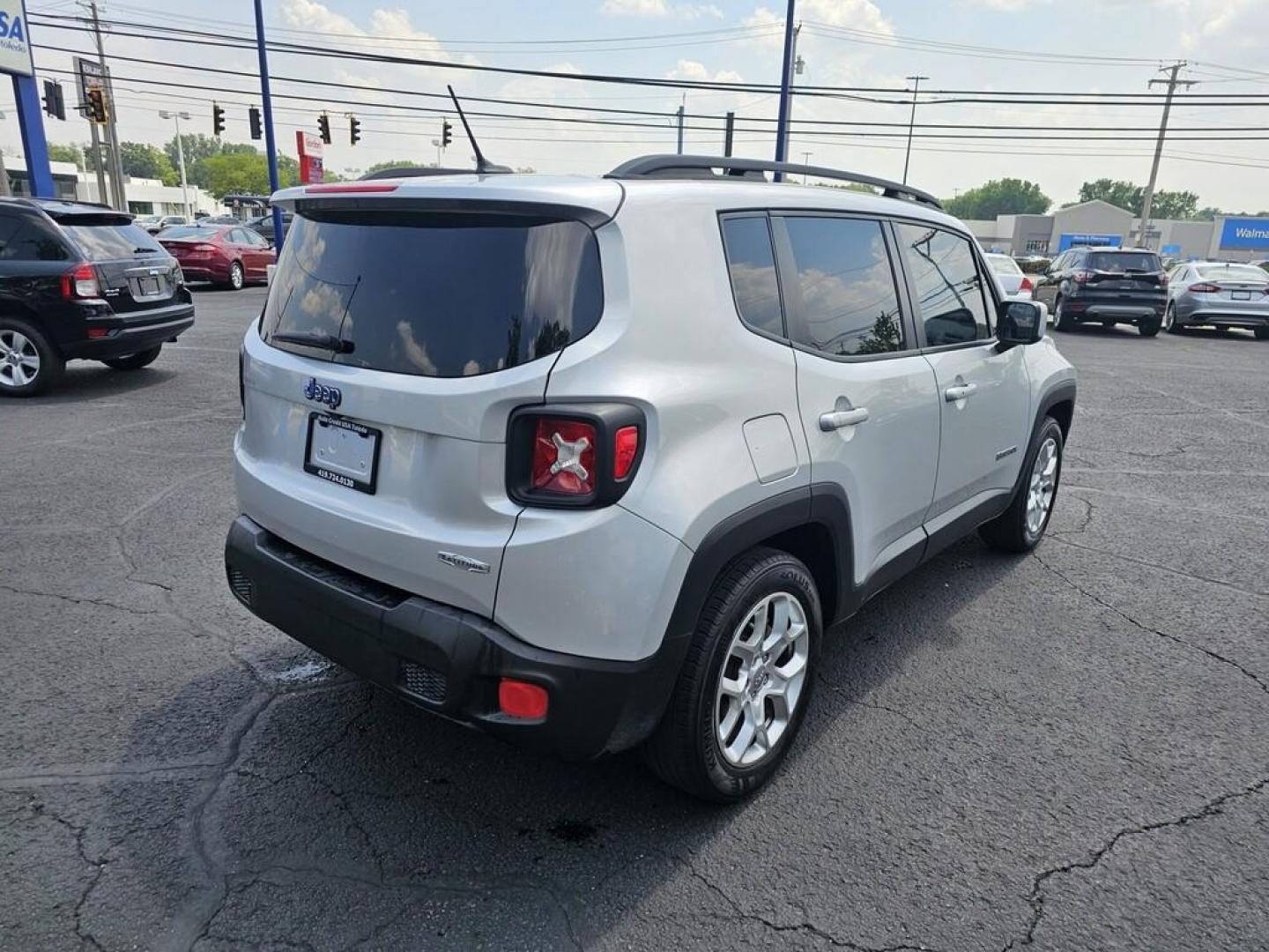 2016 GRAY JEEP RENEGADE LATITUDE (ZACCJABT0GP) , located at 5744 Central Avenue, Toledo, OH, 43615, (419) 724-0130, 41.676781, -83.682137 - Photo#3