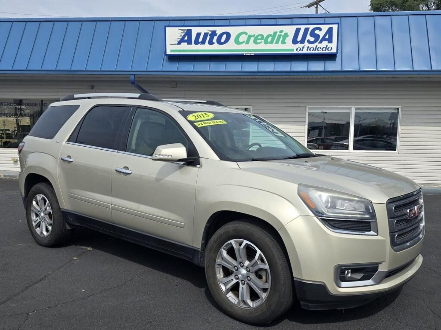 2015 GOLD GMC ACADIA SLT1 (1GKKRRKD2FJ) , located at 5744 Central Avenue, Toledo, OH, 43615, (419) 724-0130, 41.676781, -83.682137 - Photo#0