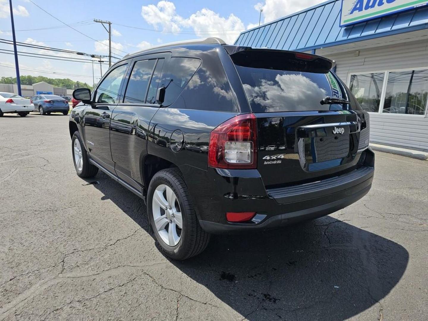 2016 BLACK JEEP COMPASS LATITUDE (1C4NJDEB6GD) , located at 5744 Central Avenue, Toledo, OH, 43615, (419) 724-0130, 41.676781, -83.682137 - Photo#2