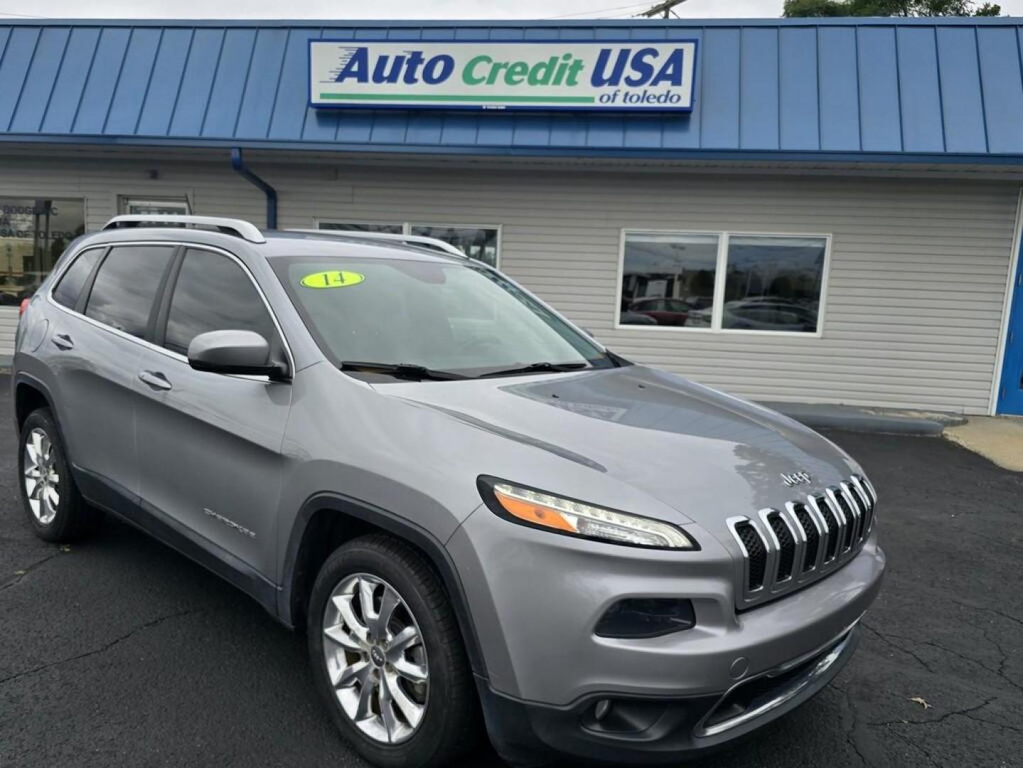 2014 Silver Jeep CHEROKEE LIMITED (1C4PJLDB5EW) , located at 5744 Central Avenue, Toledo, OH, 43615, (419) 724-0130, 41.676781, -83.682137 - Photo#0