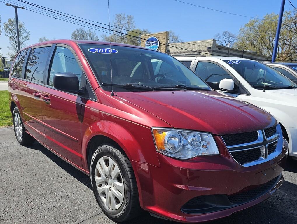 photo of 2016 Dodge GRAND CARAVAN SE