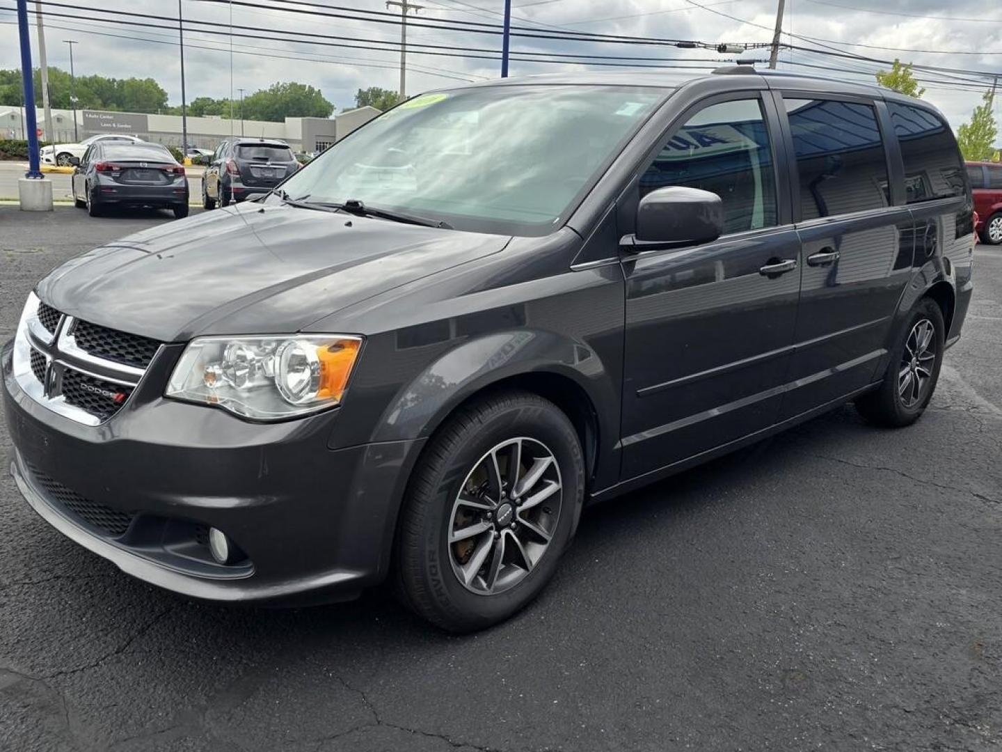 2016 GRAY DODGE GRAND CARAVAN SXT (2C4RDGCGXGR) , located at 5744 Central Avenue, Toledo, OH, 43615, (419) 724-0130, 41.676781, -83.682137 - Photo#1