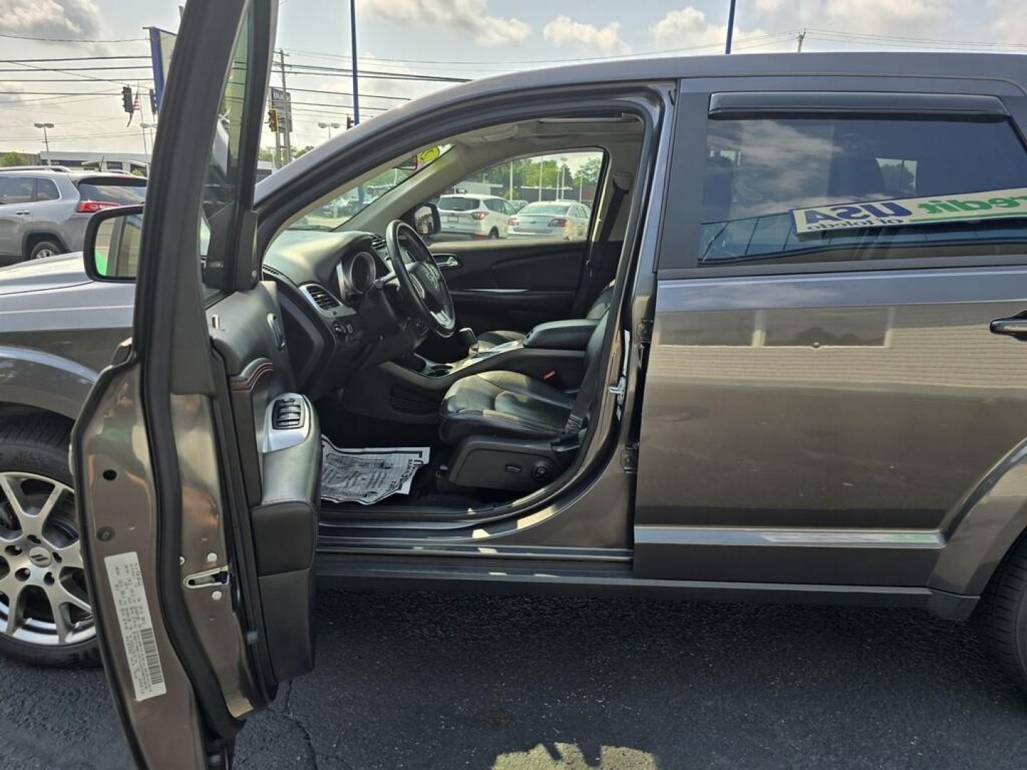 2018 GRAY DODGE JOURNEY GT (3C4PDDEG1JT) , located at 5744 Central Avenue, Toledo, OH, 43615, (419) 724-0130, 41.676781, -83.682137 - Photo#3