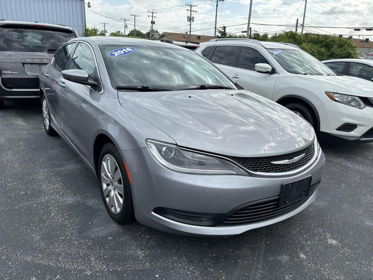 2016 GRAY CHRYSLER 200 LX (1C3CCCFB3GN) , located at 100 West Coliseum Boulevard, Fort Wayne, IN, 46805, (260) 471-0567, 41.118340, -85.141014 - Photo#0