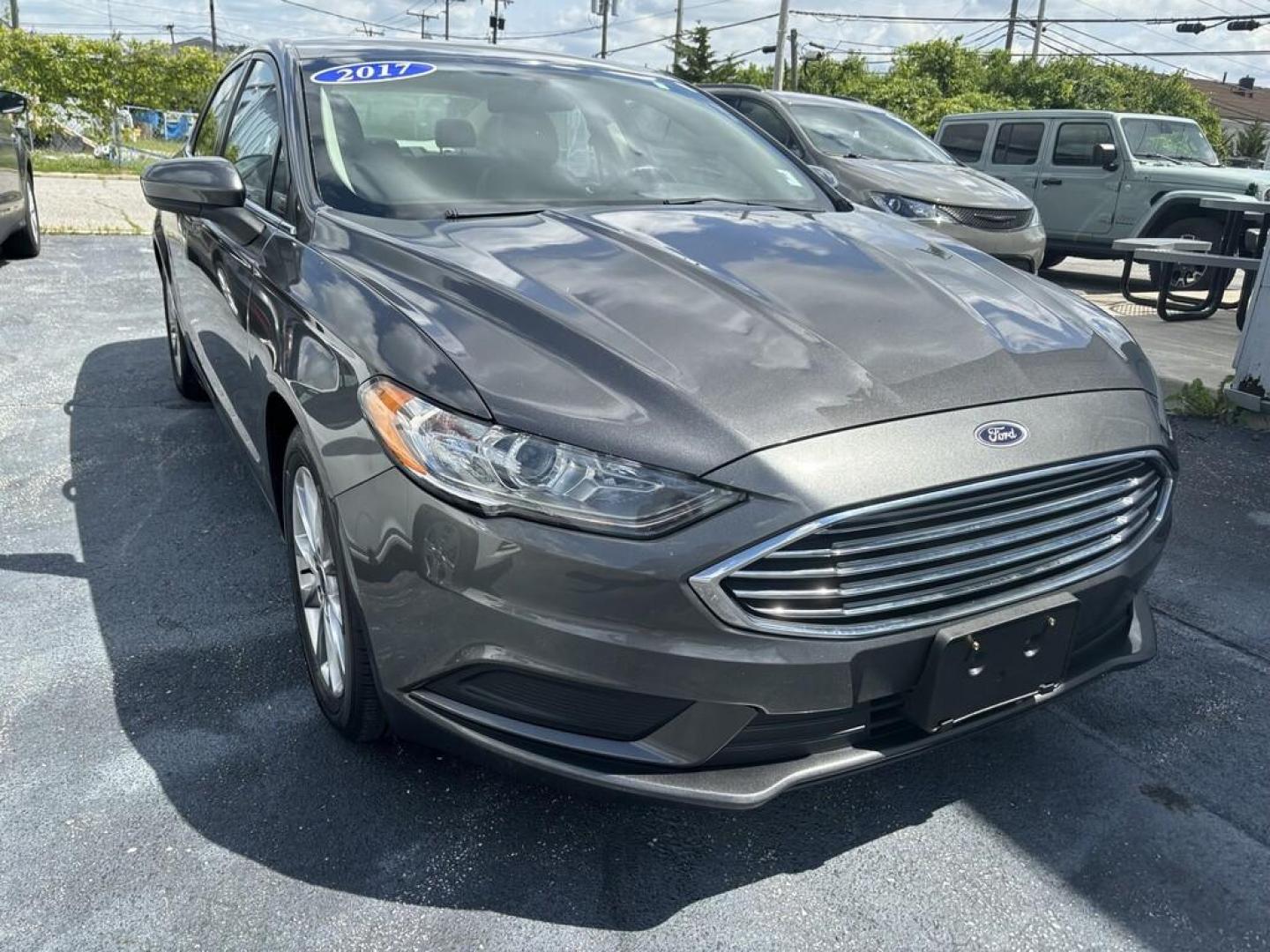 2017 GRAY FORD FUSION SE (3FA6P0HDXHR) , located at 100 West Coliseum Boulevard, Fort Wayne, IN, 46805, (260) 471-0567, 41.118340, -85.141014 - Photo#0