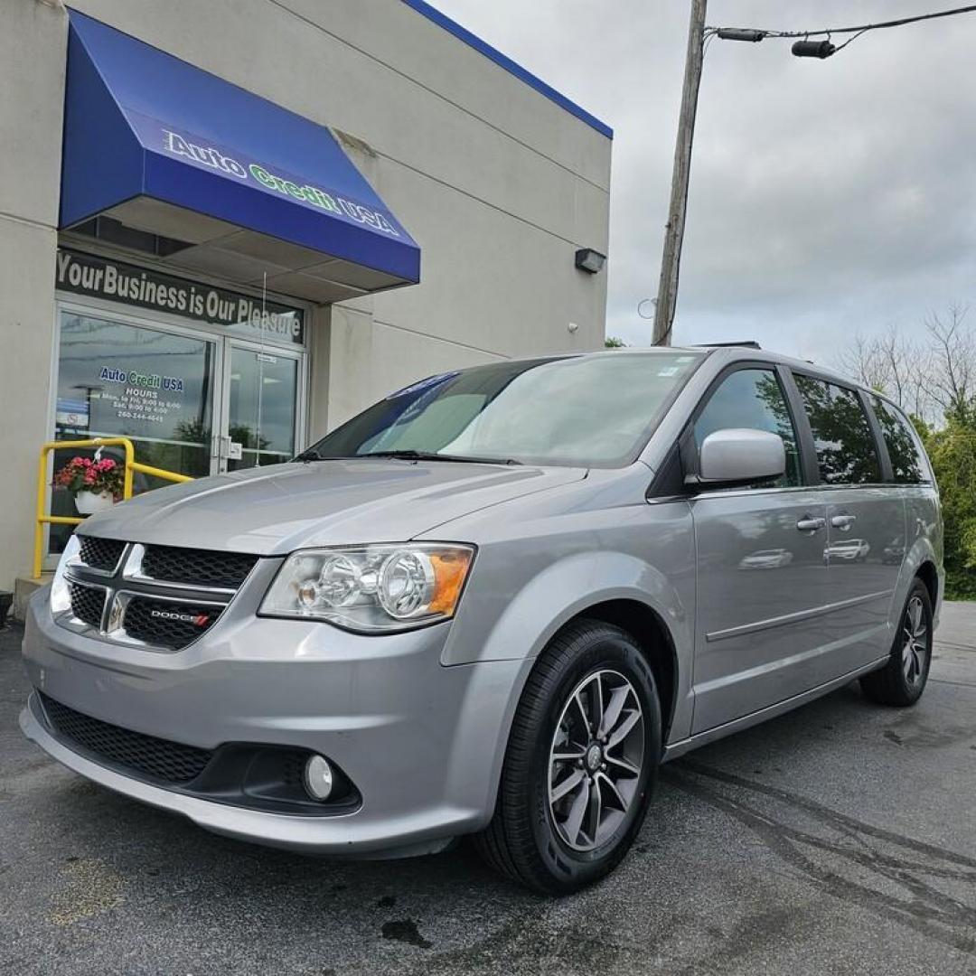 2017 SILVER DODGE GRAND CARAVAN SXT SXT (2C4RDGCG1HR) with an 3.6L V-6 engine, 6 speed AT transmission, located at 502 South Main Street, Columbia City, IN, 46725, (260) 244-4645, 41.151382, -85.490578 - Photo#0