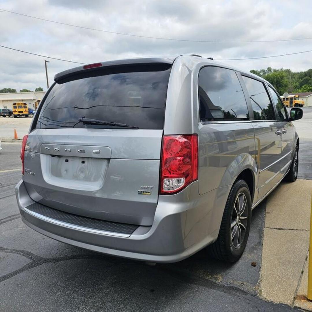 2017 SILVER DODGE GRAND CARAVAN SXT SXT (2C4RDGCG1HR) with an 3.6L V-6 engine, 6 speed AT transmission, located at 502 South Main Street, Columbia City, IN, 46725, (260) 244-4645, 41.151382, -85.490578 - Photo#2