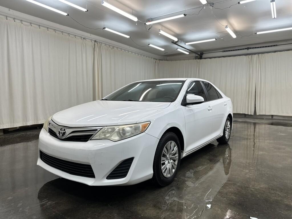 photo of 2014 Toyota Camry SE; LE; XLE; L