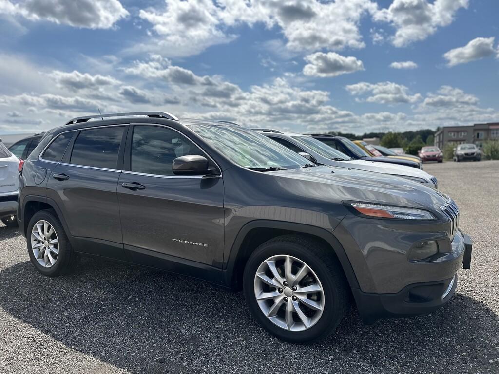 photo of 2015 Jeep CHEROKEE LIMITED